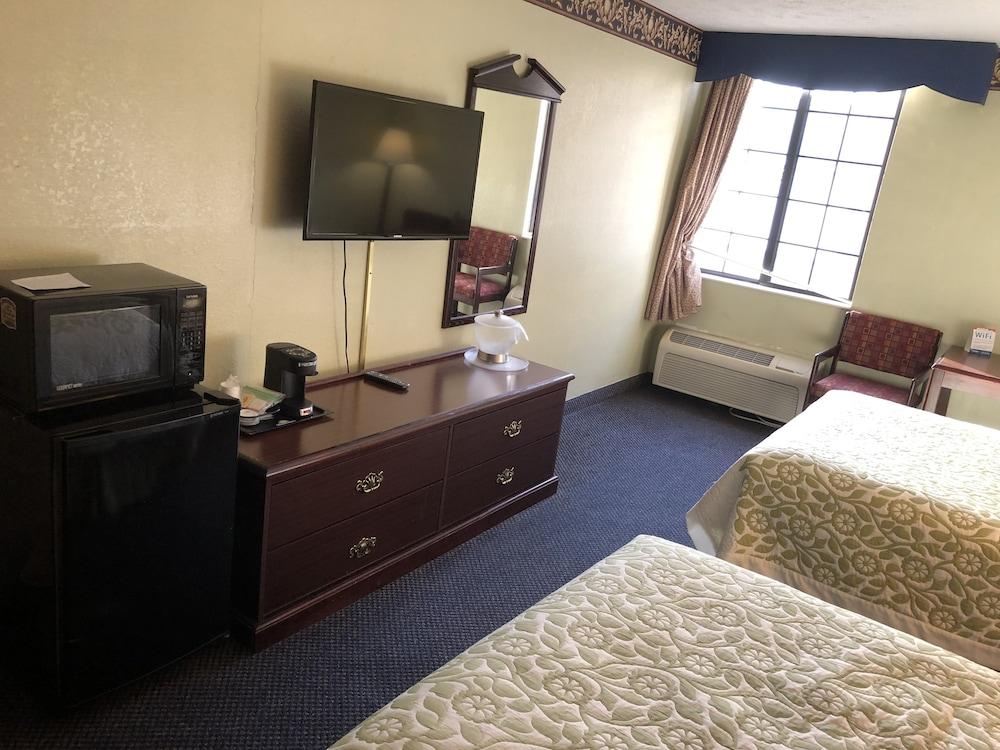 Days Inn & Suites By Wyndham Youngstown / Girard Ohio Ngoại thất bức ảnh